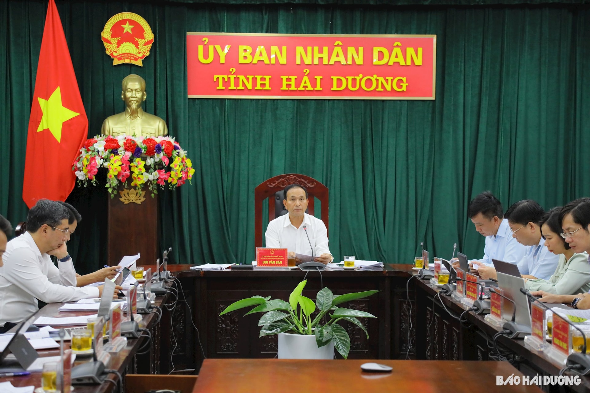 Chủ trì phiên họp tháng 7 (lần 3) của UBND tỉnh, Phó Chủ tịch Thường trực UBND tỉnh Lưu Văn Bản yêu cầu rà soát một số nội dung liên quan đến cụm công nghiệp An Đồng (Nam Sách)